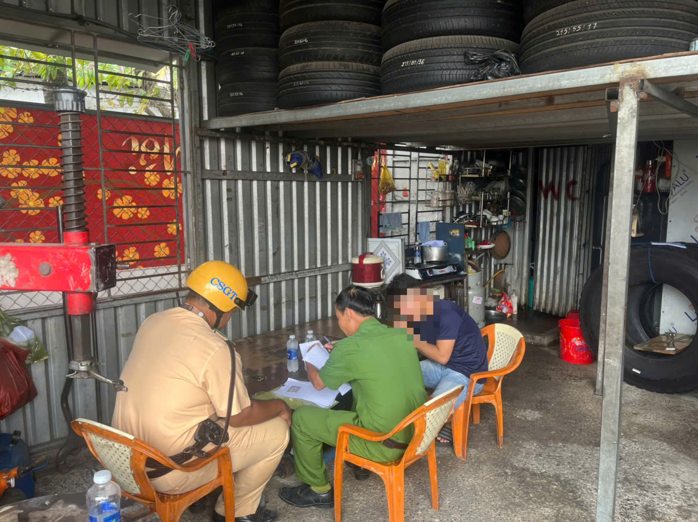 安装摄像头以发现并严惩'钉子贼'?